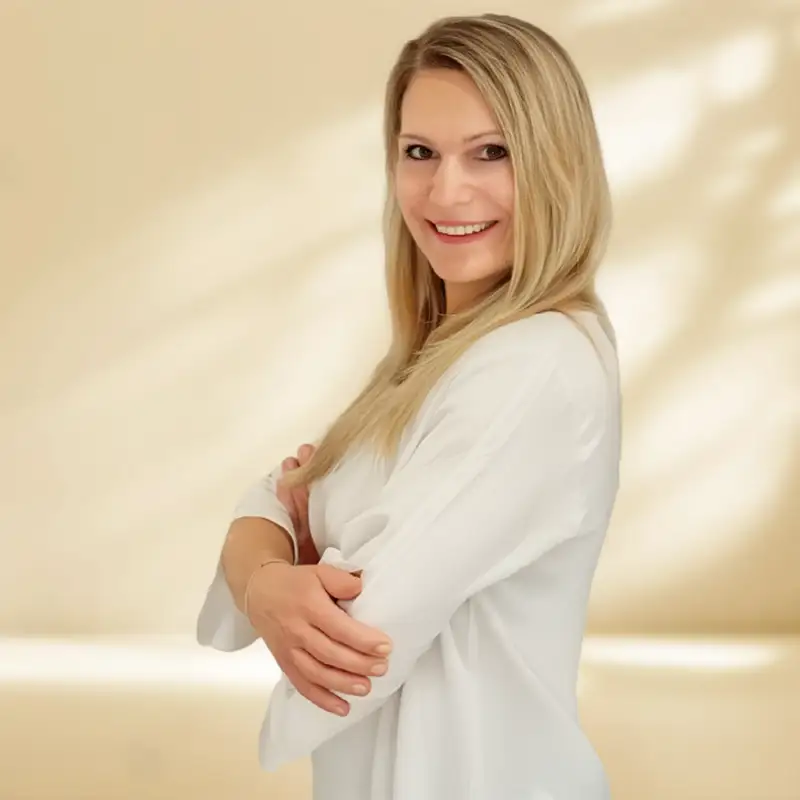 Julia Kostial-Hesselbarth